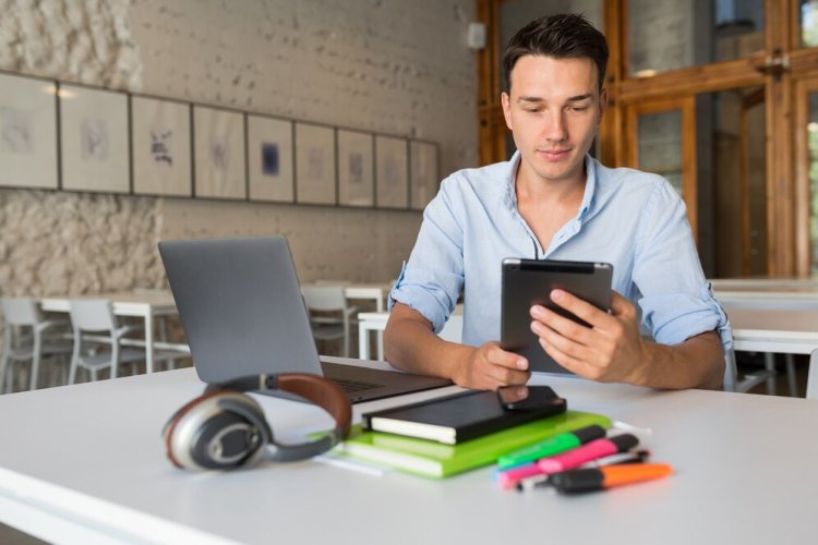 Top 5 Educational Apps for Students Preparing for Standardized Tests