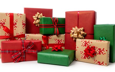 What Are the Trendiest Designs for Custom Christmas Boxes in 2025?