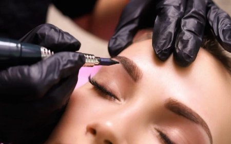 Riyadh’s Microblading: Sculpting Brows for a Flawless, Modern Muse
