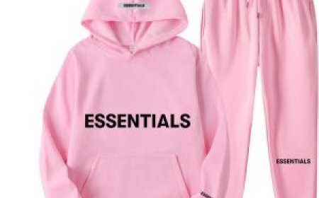 Essential Hoodie: The Ultimate Blend of Style and Function