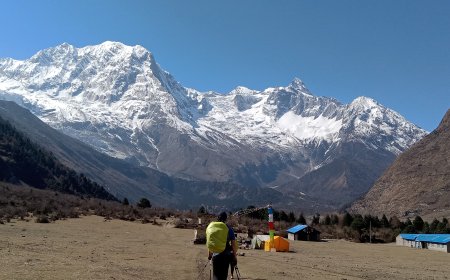 How to Choose the Best Time for the Annapurna Circuit: Seasonal Breakdown