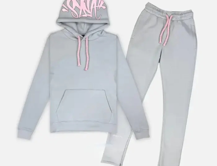 An In-Depth Look at Syna World Clothing – The Rising Star in Urban Fashion
